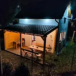 House Lawendowa Przystan - Dom Z Jacuzzi Nad Jeziorem